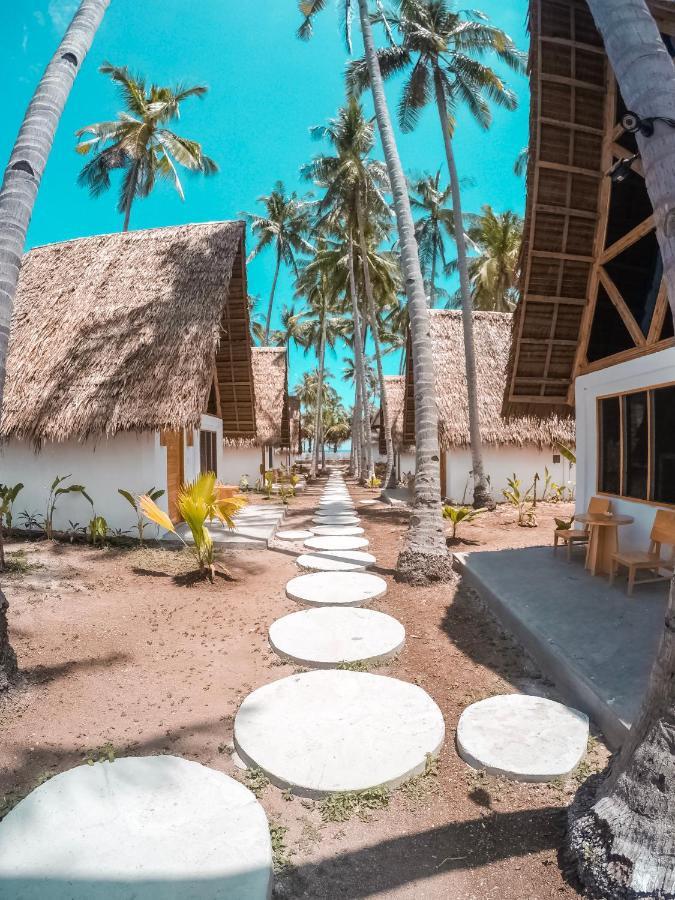 Bermuda Triangle Resort 3*